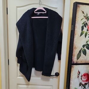 G.I.L.I. THE LOUNGER OVERSIZED SHERPA JACKET